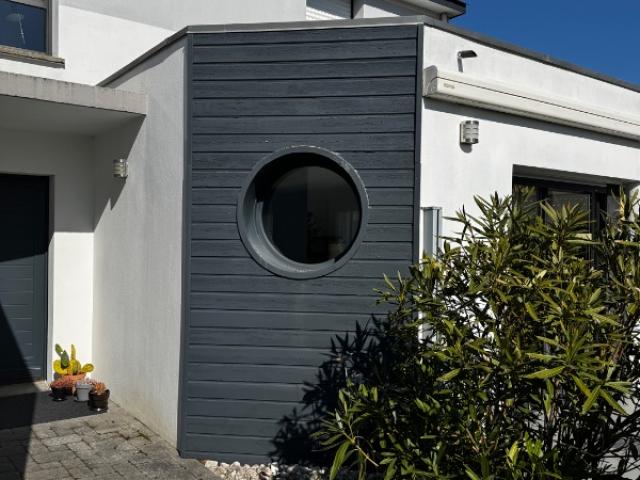 A venir bientôt...travaux de rénovation d'un habillage de façade...à suivre !!!!